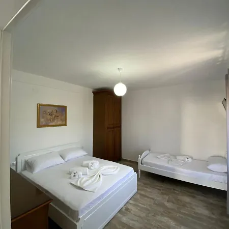 Vila Arlind Guest house Vlore