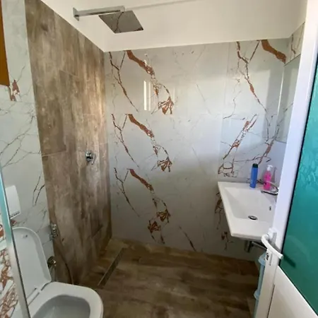 Vila Arlind Guest house Vlore