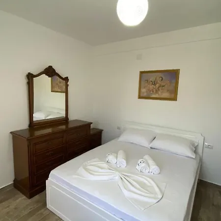 Vila Arlind Vlorë