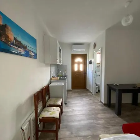 Vila Arlind Vlorë